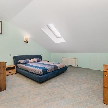 Classical Deribasivska 3-Bedrooms Apartment Odessa Eksteriør bilde